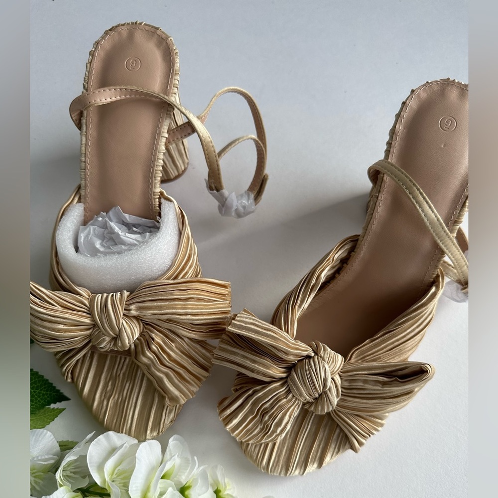 Womens Block Heels Size 9 Cream